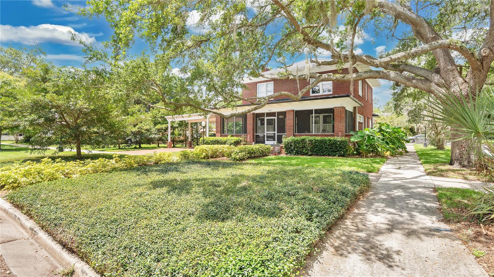 900 S PALMETTO AVENUE