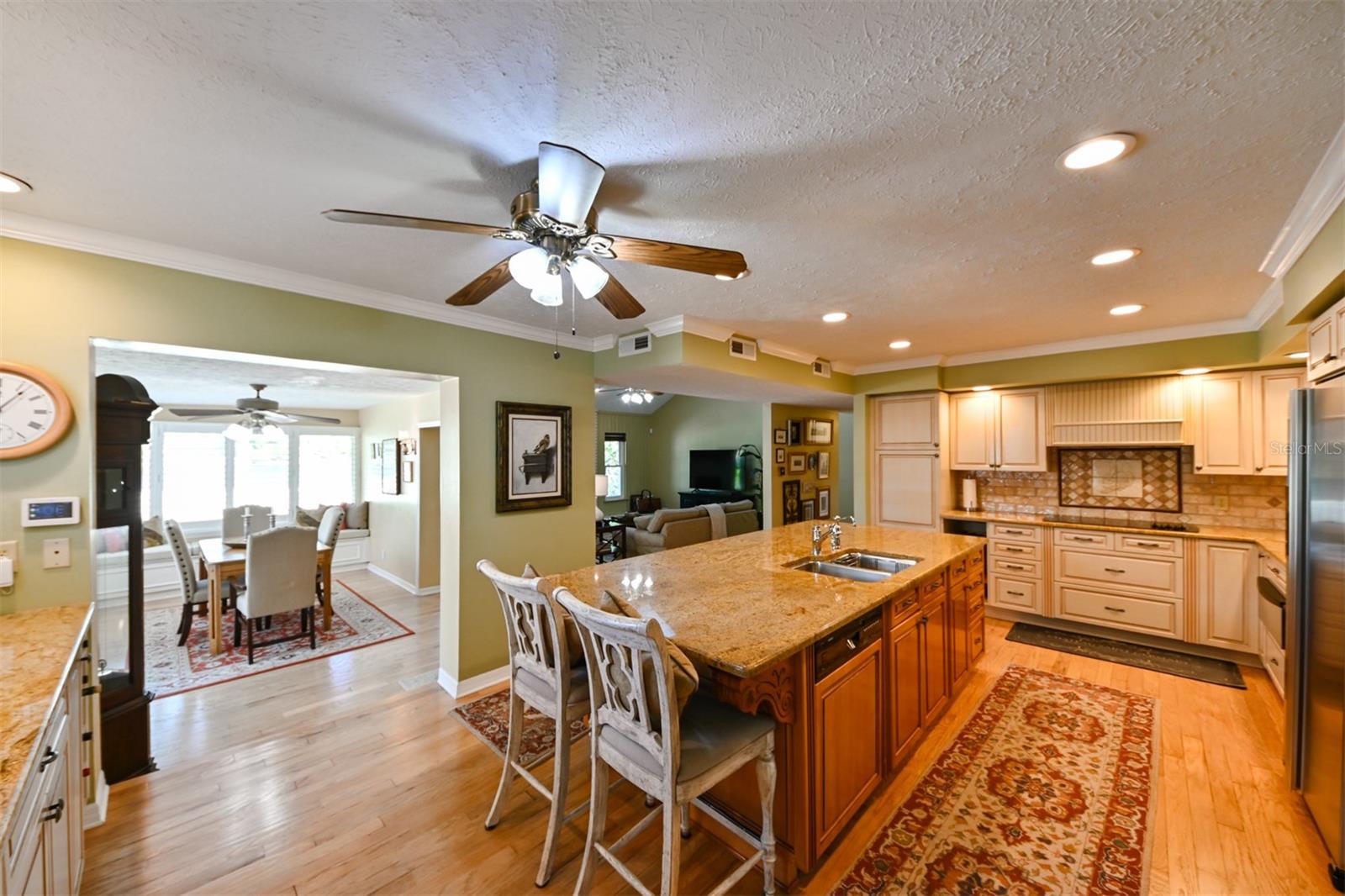 LAKE ELLEN SHORES - Residential