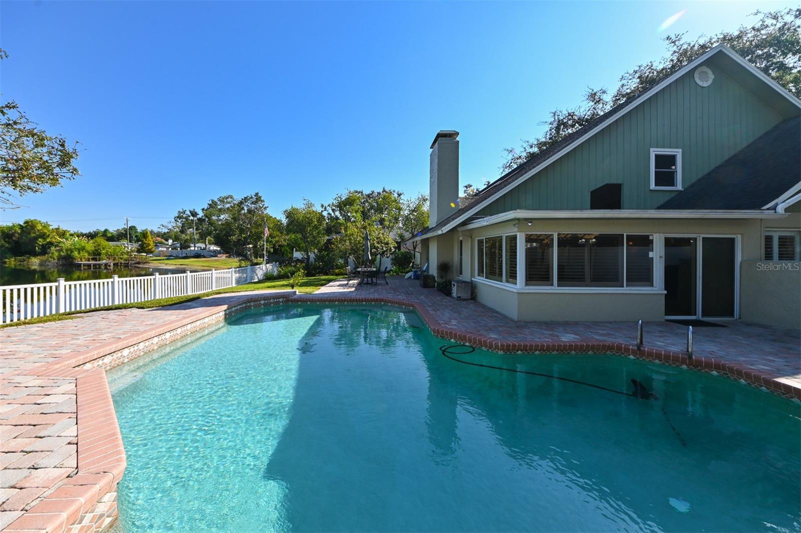 LAKE ELLEN SHORES - Residential