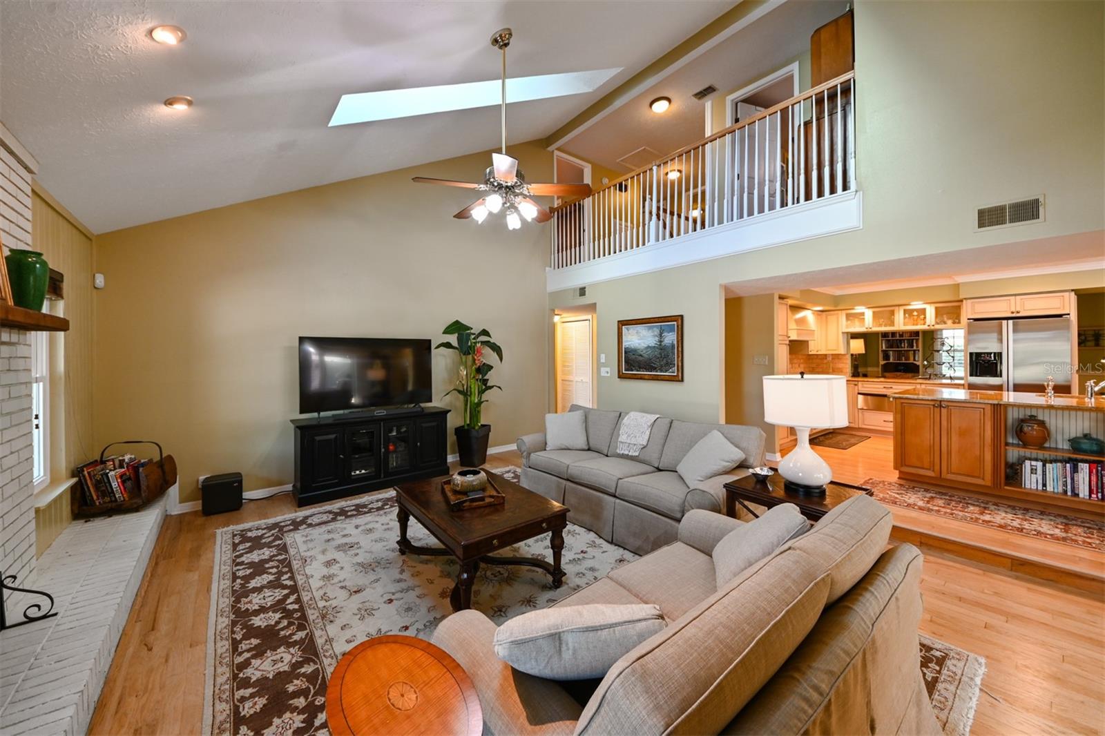 LAKE ELLEN SHORES - Residential