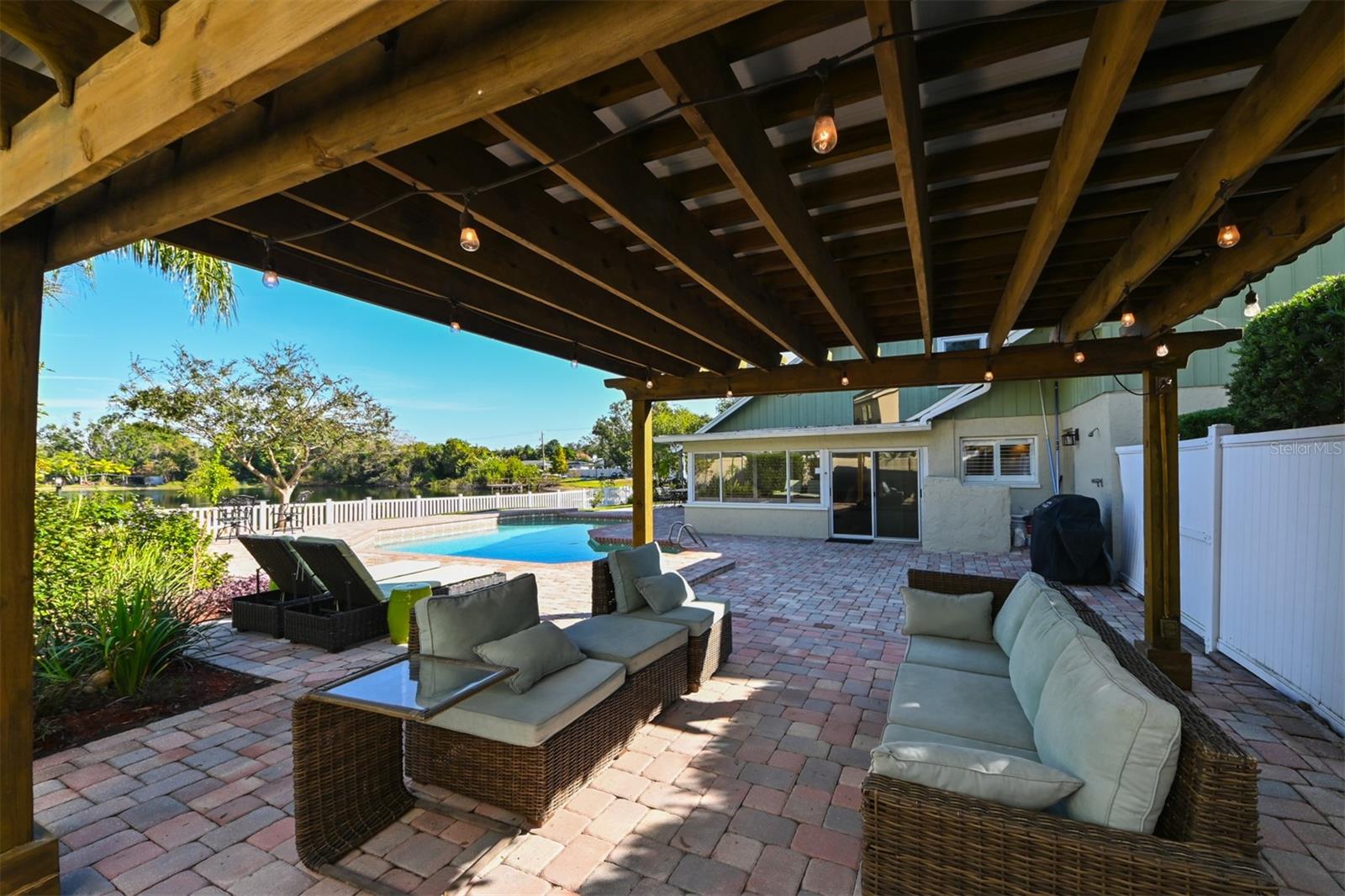 LAKE ELLEN SHORES - Residential