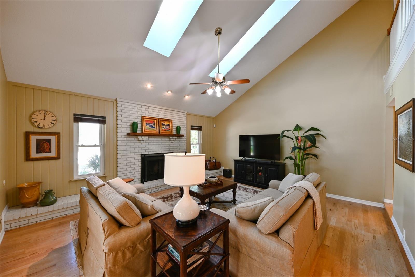 LAKE ELLEN SHORES - Residential