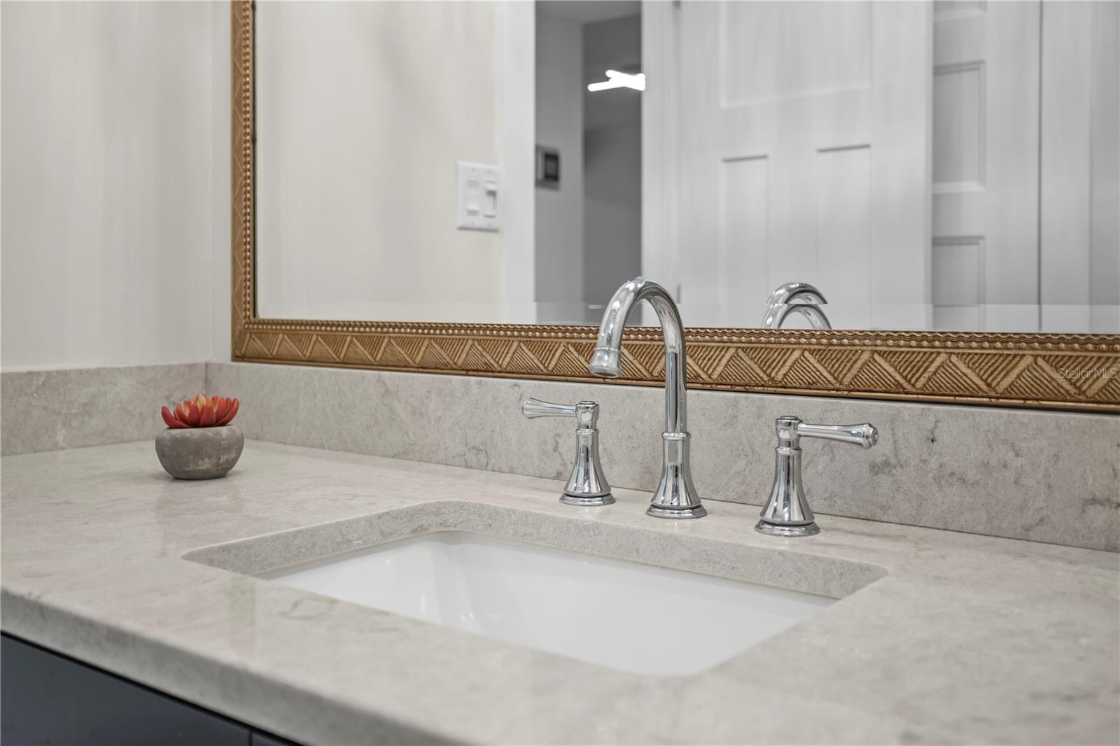 HIGHLAND PARK ESTATES FIRST ADD - Residential