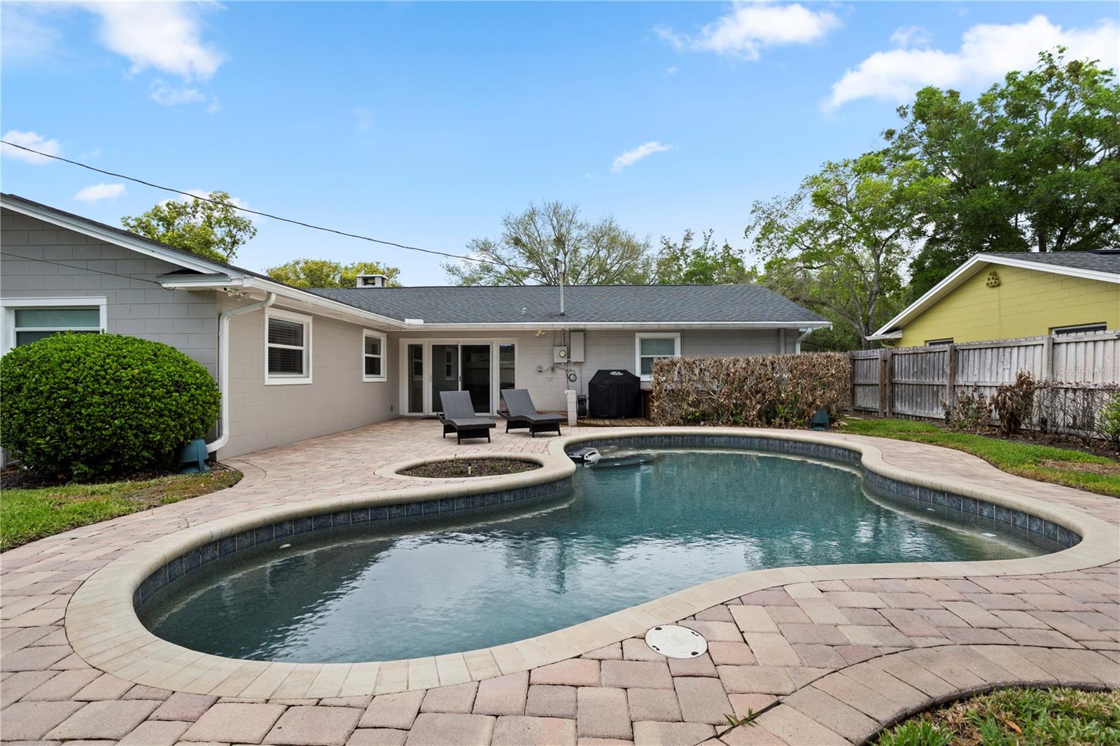 HIGHLAND PARK ESTATES FIRST ADD - Residential