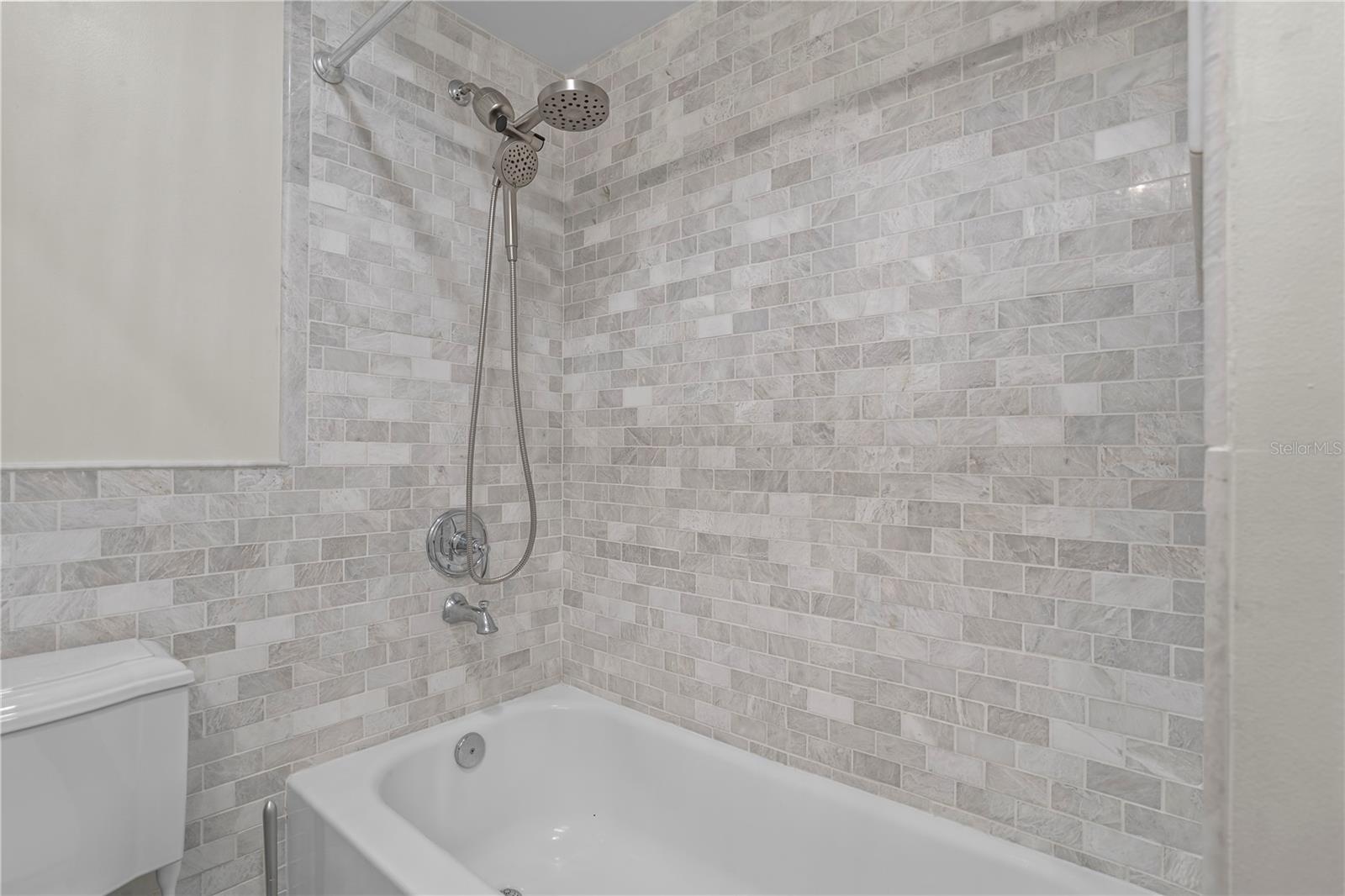 HIGHLAND PARK ESTATES FIRST ADD - Residential