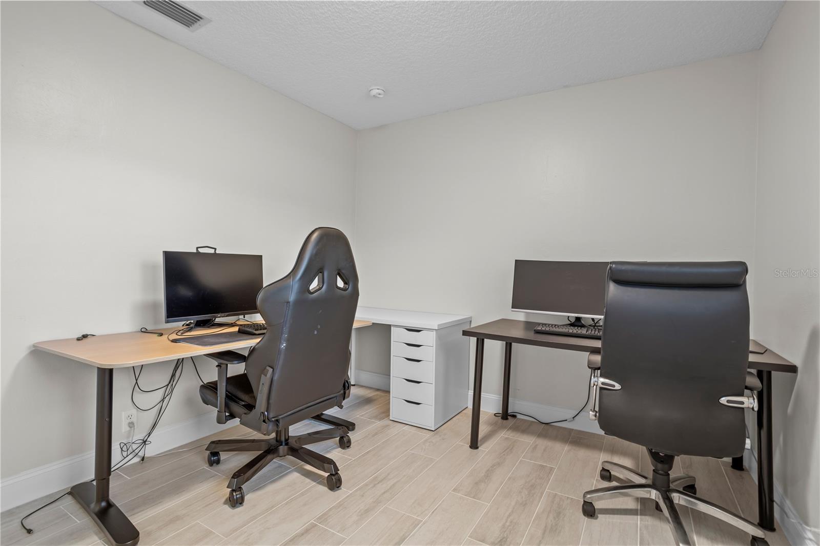 HIGHLAND PARK ESTATES FIRST ADD - Residential