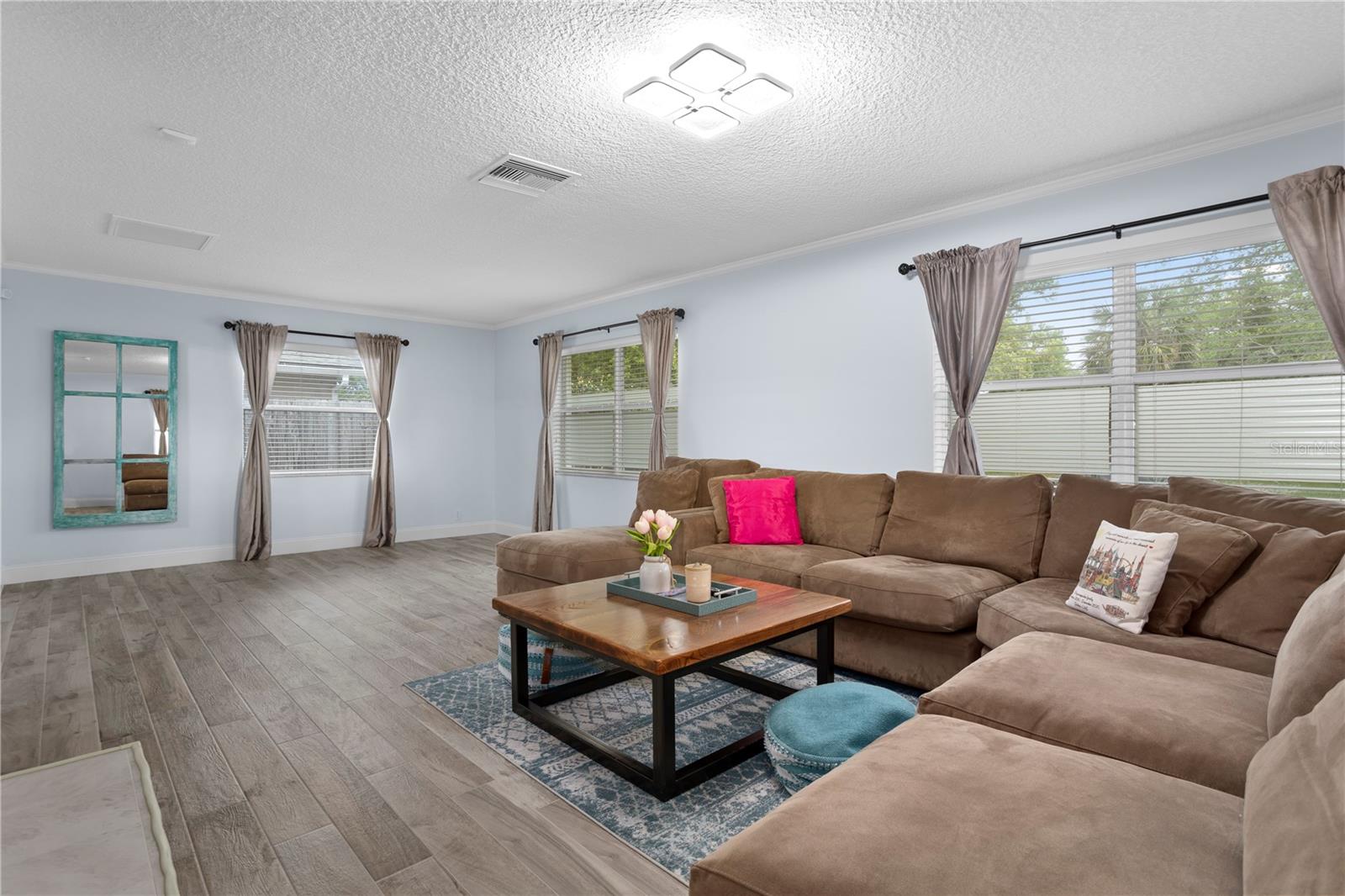 2130 DELORAINE TRAIL