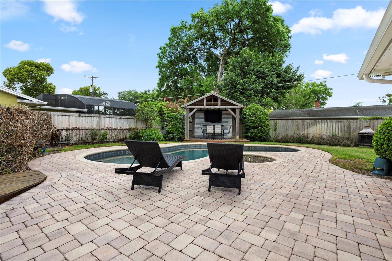 HIGHLAND PARK ESTATES FIRST ADD - Residential