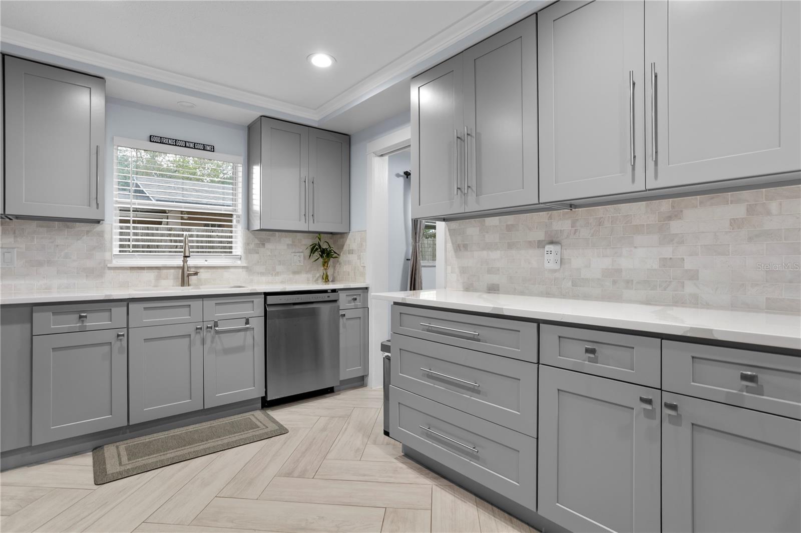 HIGHLAND PARK ESTATES FIRST ADD - Residential