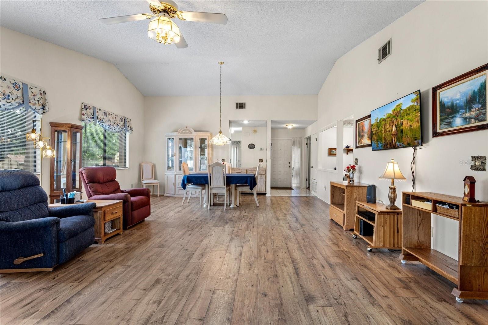 GOVERNORS POINT PH 1 - Residential