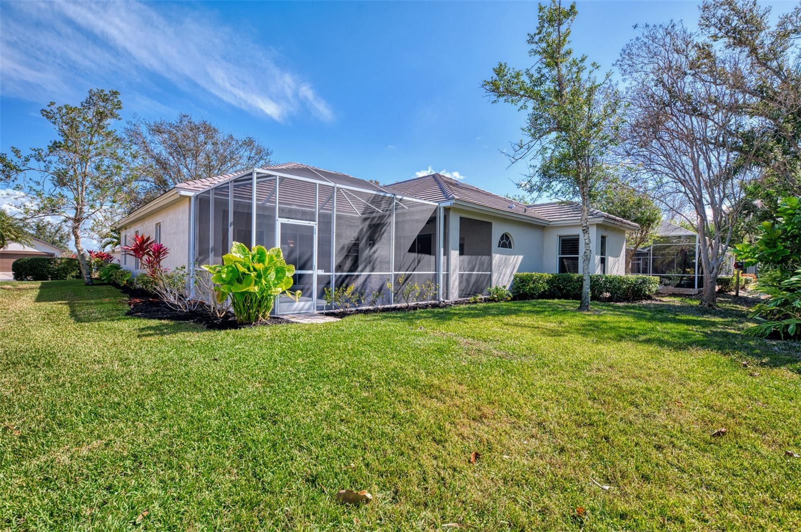 RIVERWOOD - Residential