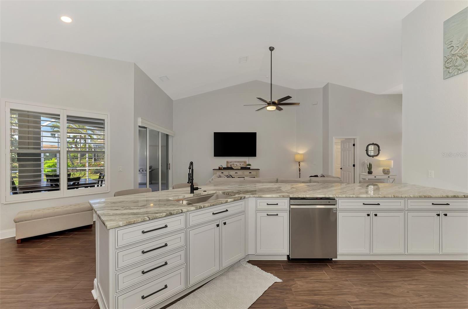 RIVERWOOD - Residential