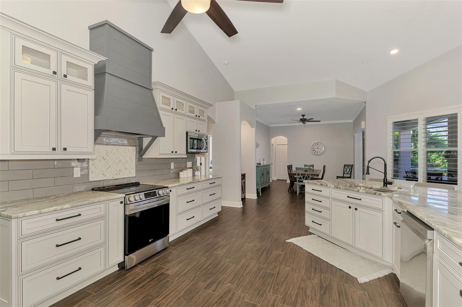 RIVERWOOD - Residential