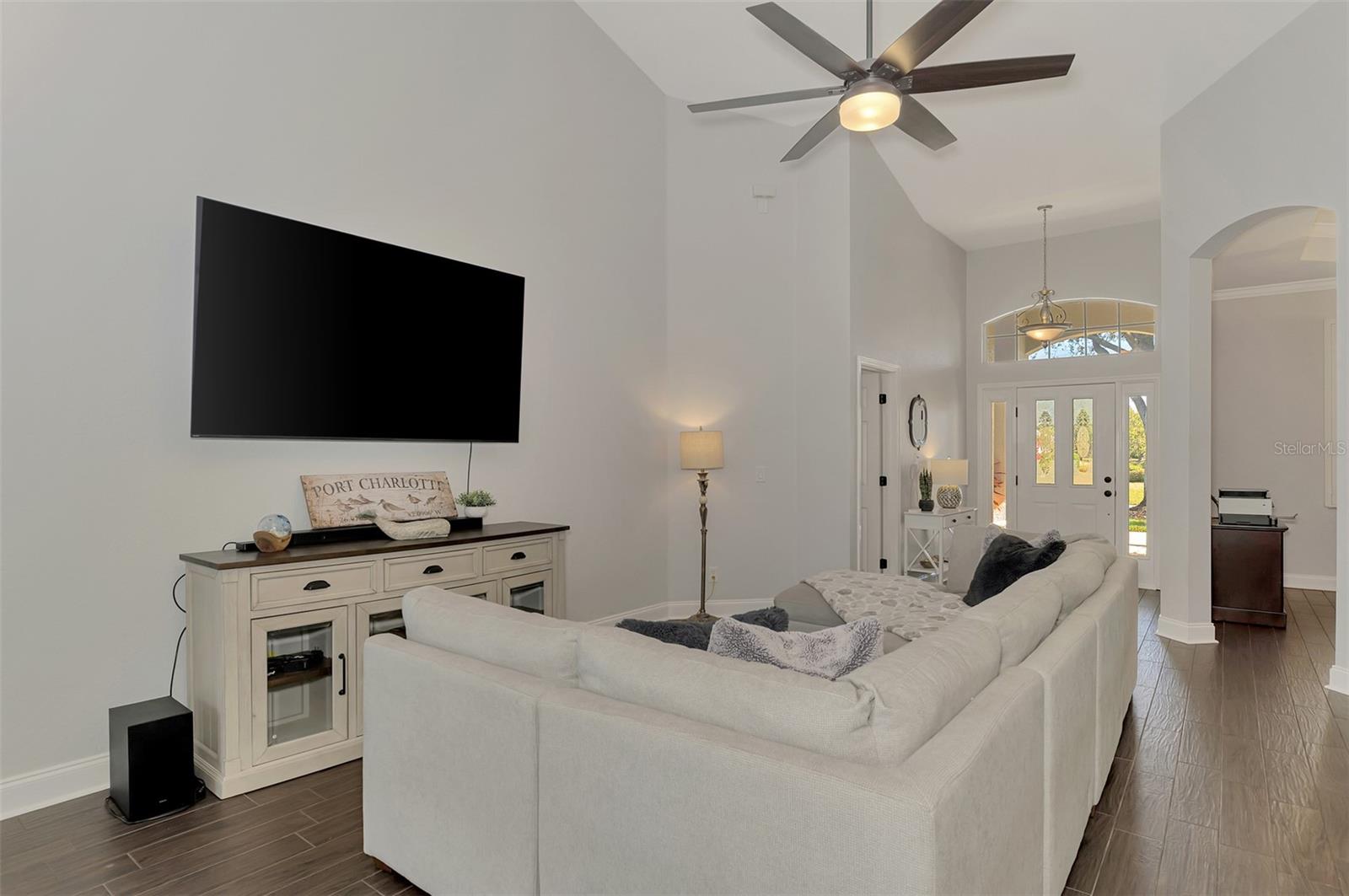 RIVERWOOD - Residential