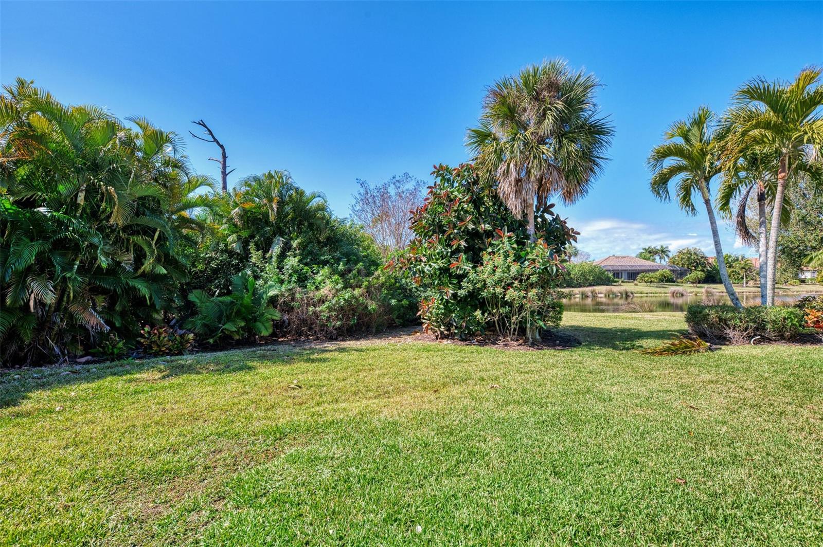 RIVERWOOD - Residential