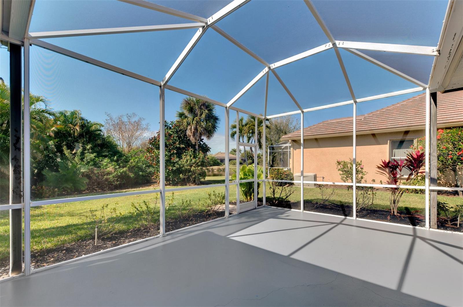 RIVERWOOD - Residential