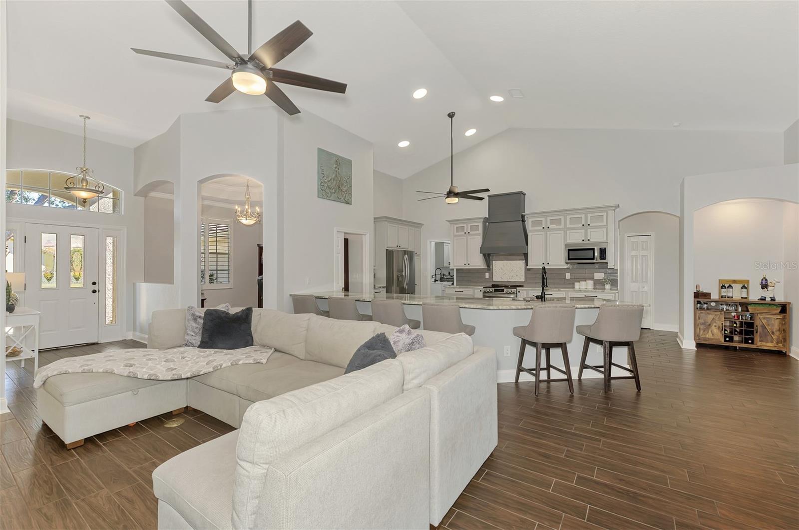 RIVERWOOD - Residential