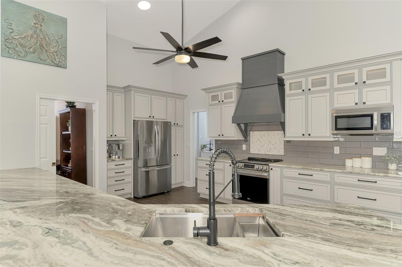 RIVERWOOD - Residential