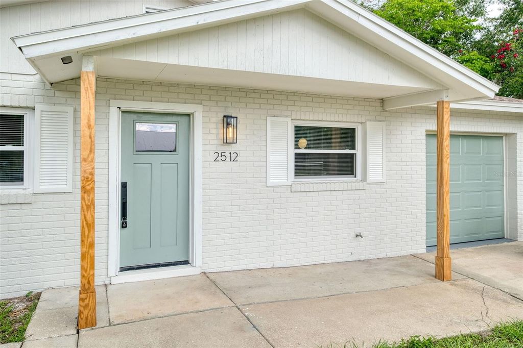 Photo of 2512 S Elm Avenue, Sanford, FL 32773 (MLS # O6366753)