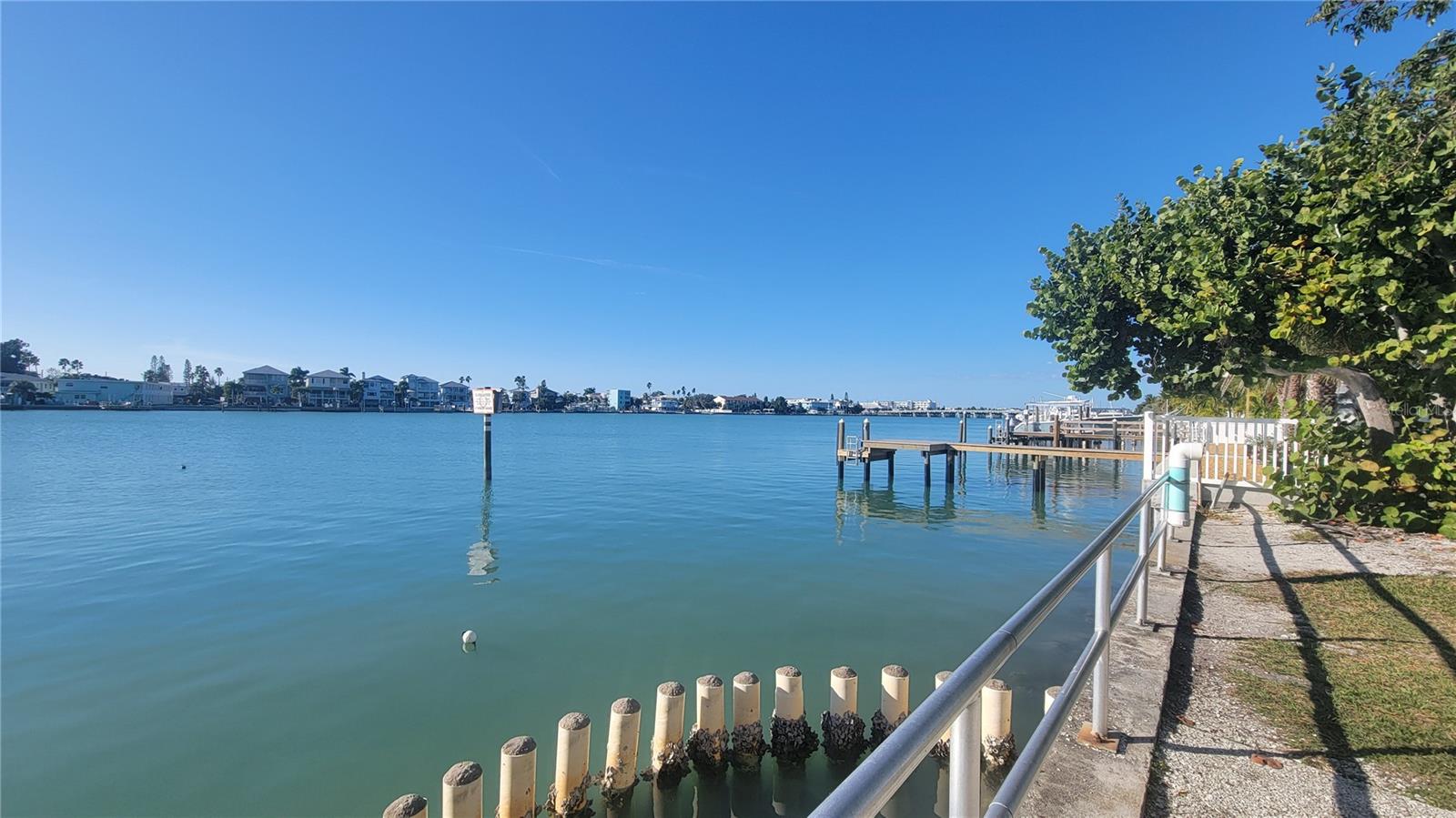 ST PETERSBURG BEACH NORTH UNIT 9 - Land