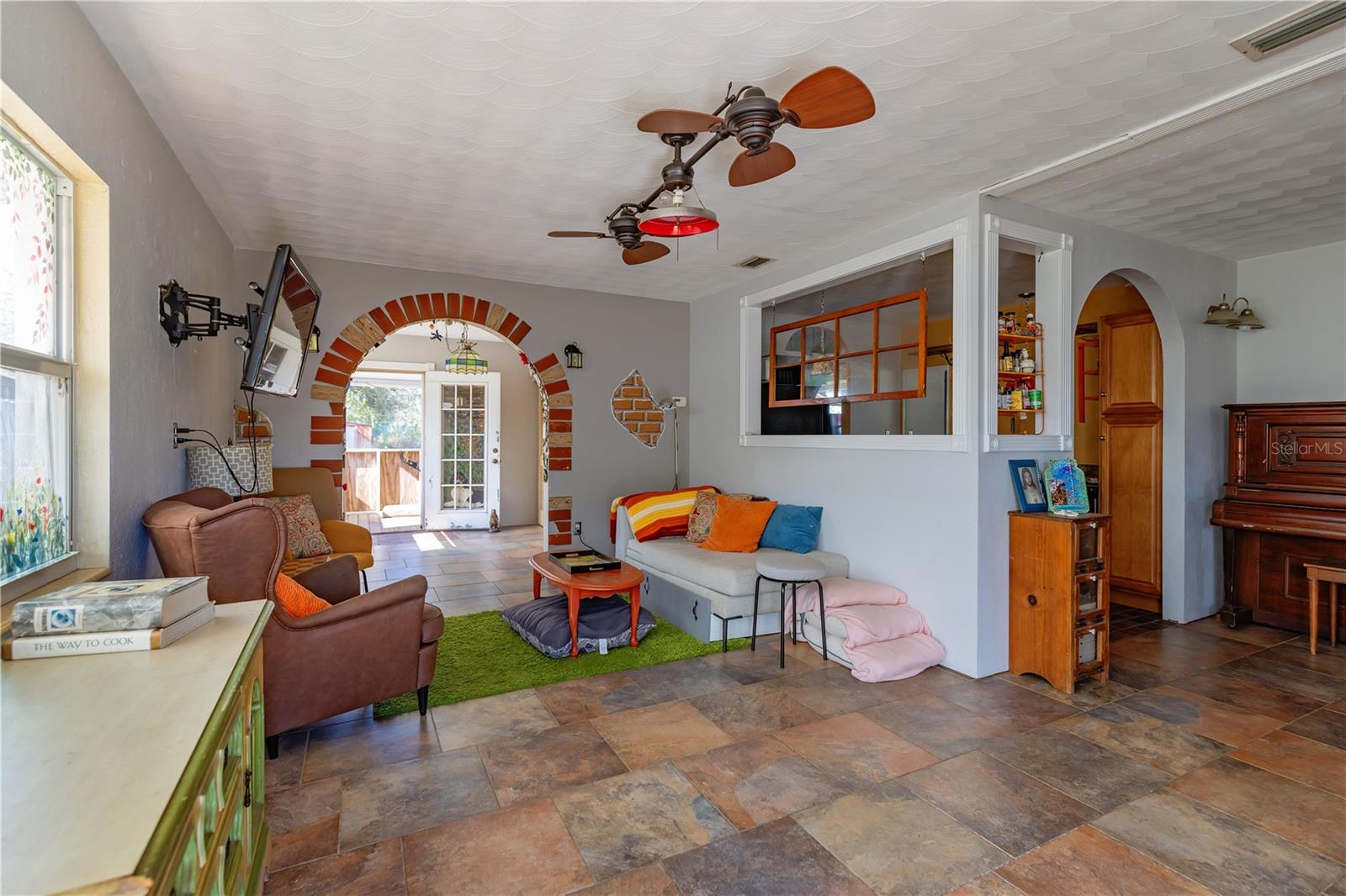 RIVERSIDE TERRACE - Residential