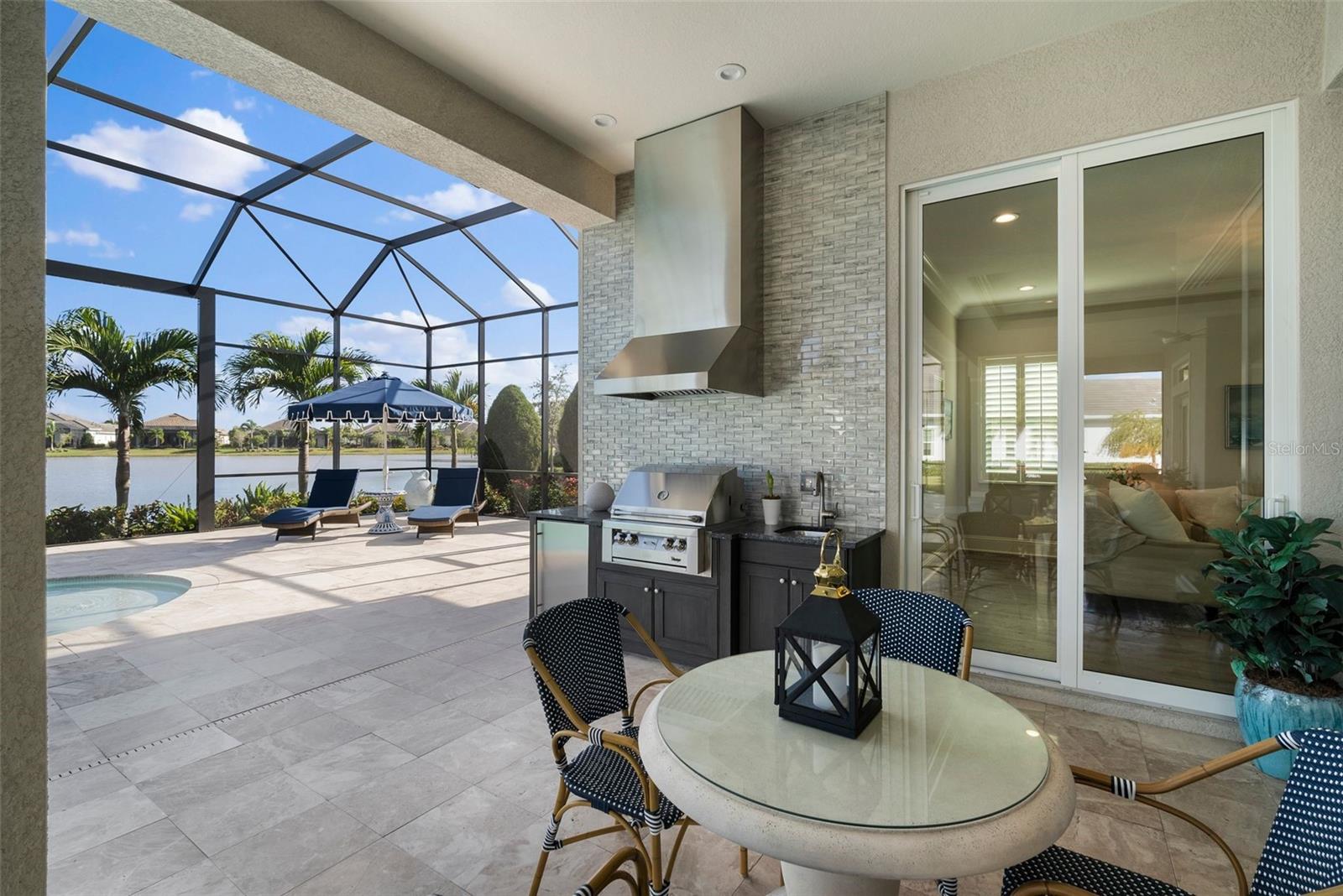 LAKE CLUB - Residential