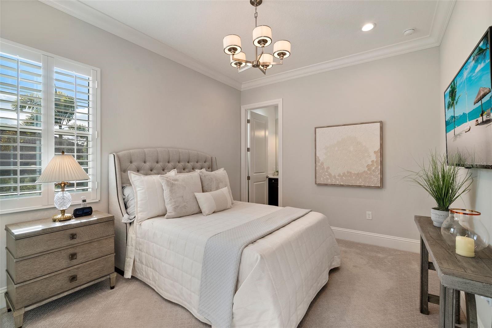 LAKE CLUB - Residential