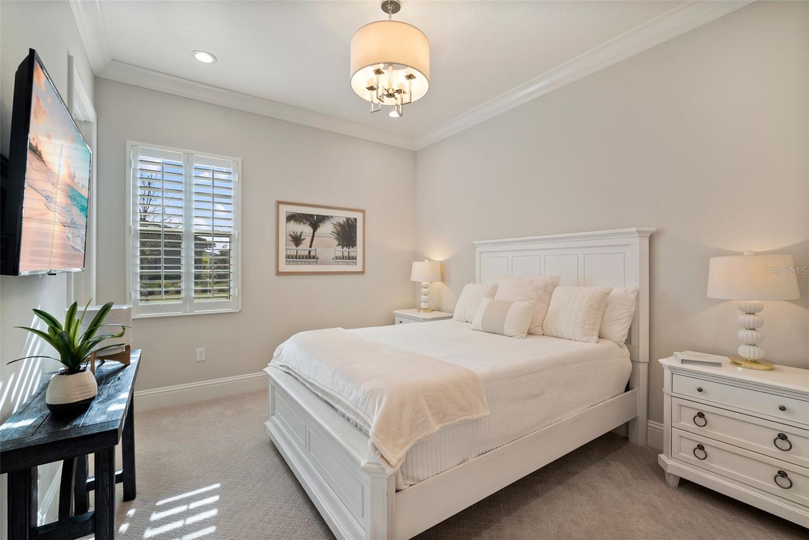 LAKE CLUB - Residential