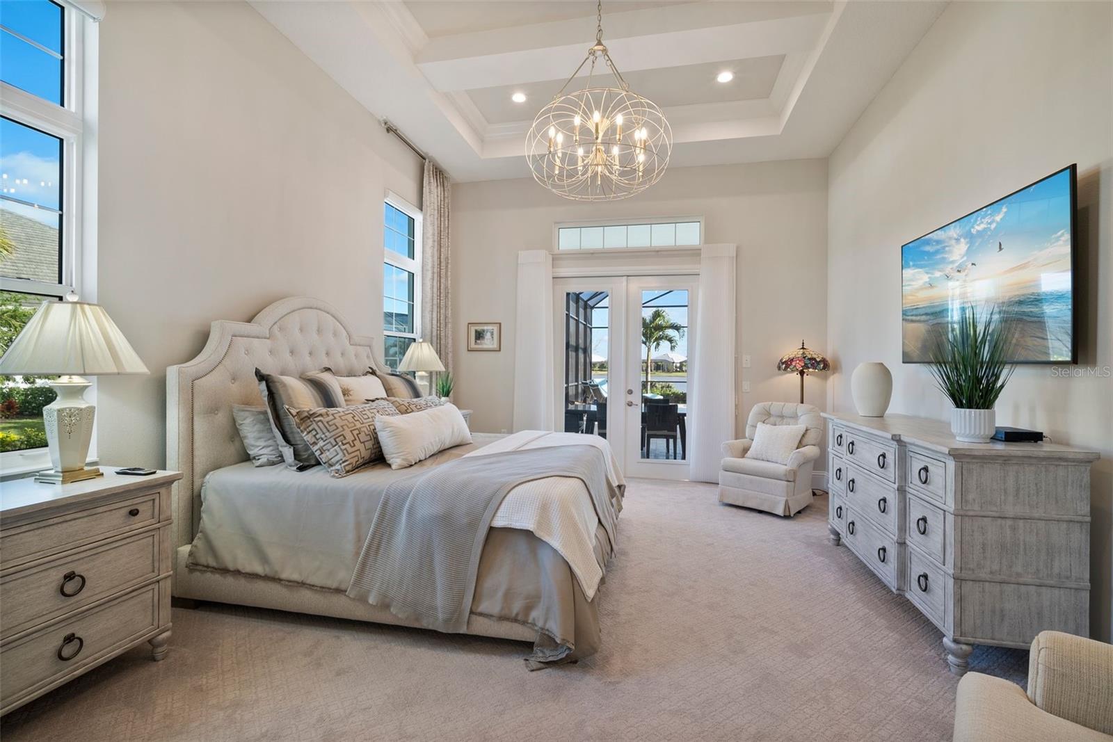 LAKE CLUB - Residential