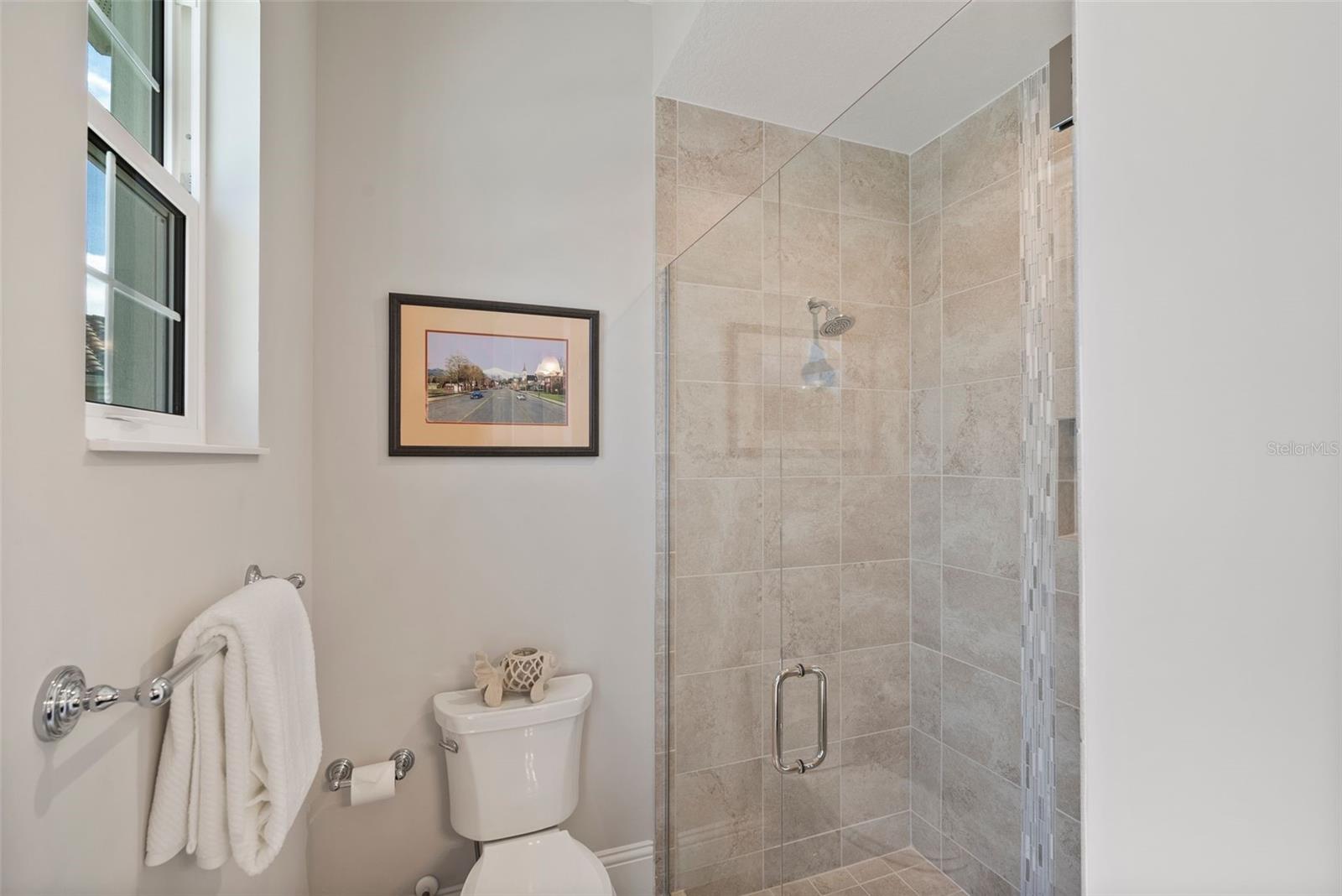 LAKE CLUB - Residential