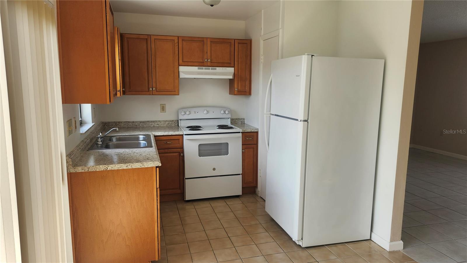 DELTONA LAKES UNIT 36 - Residential Lease