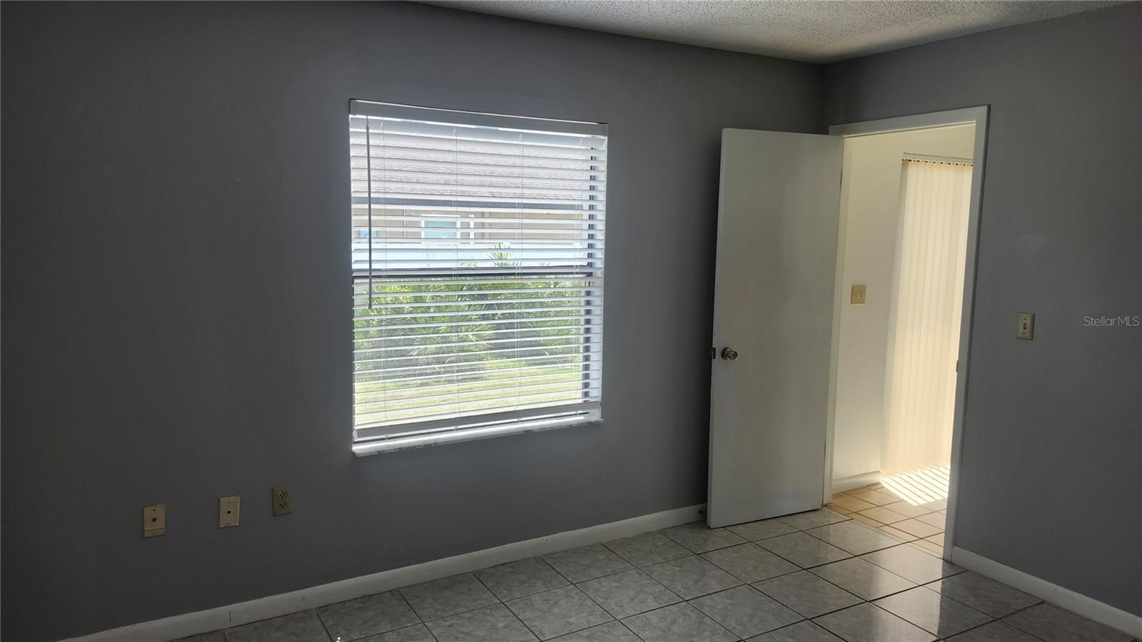 DELTONA LAKES UNIT 36 - Residential Lease