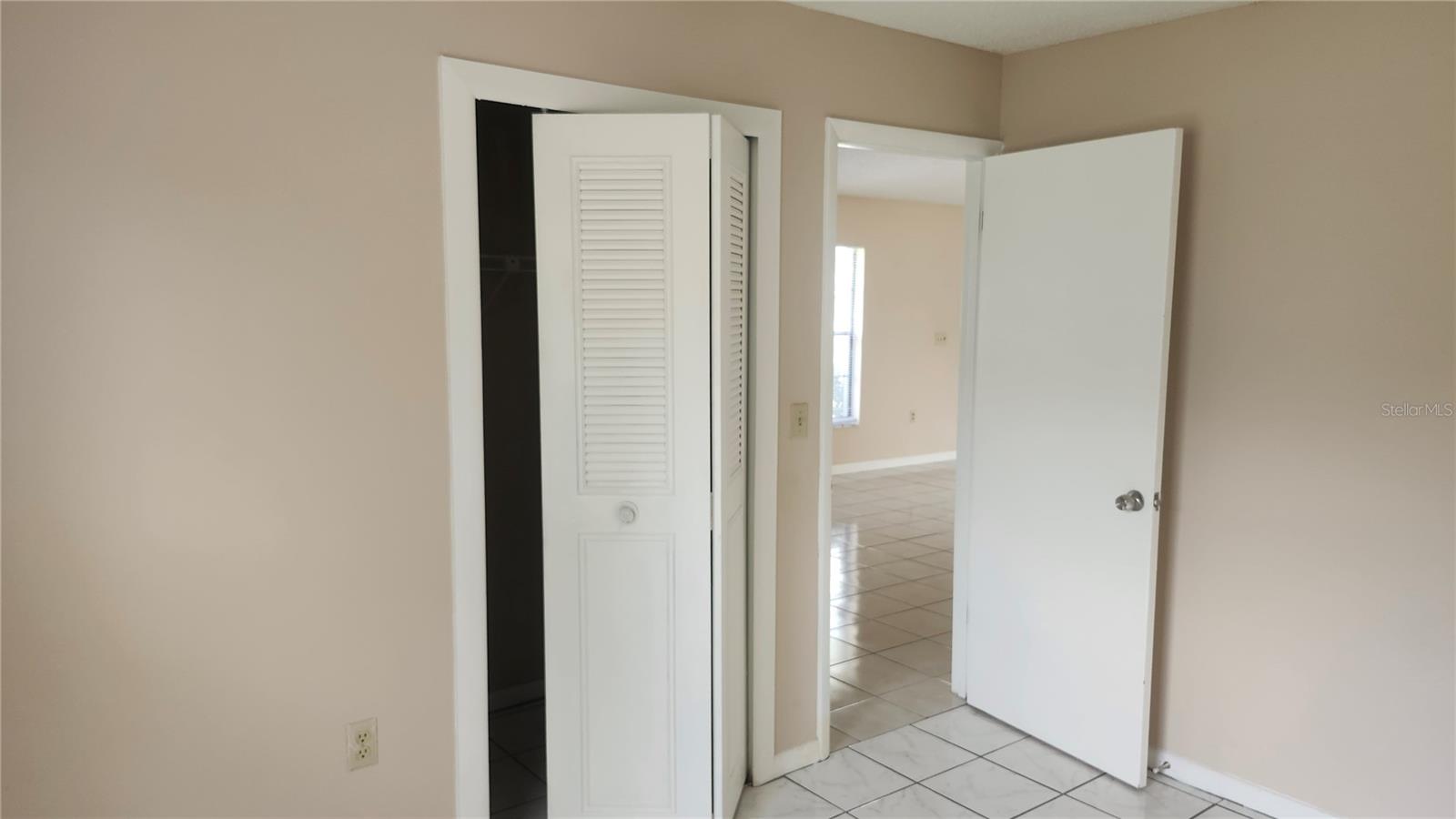 DELTONA LAKES UNIT 36 - Residential Lease