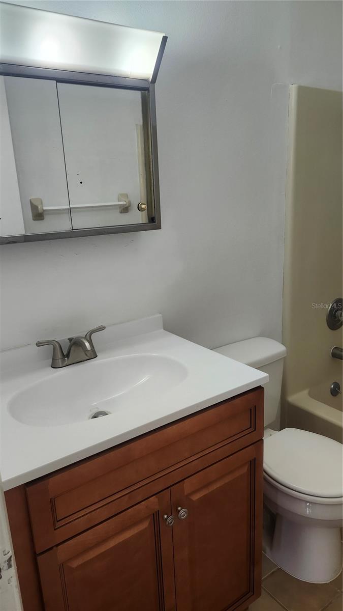 DELTONA LAKES UNIT 36 - Residential Lease