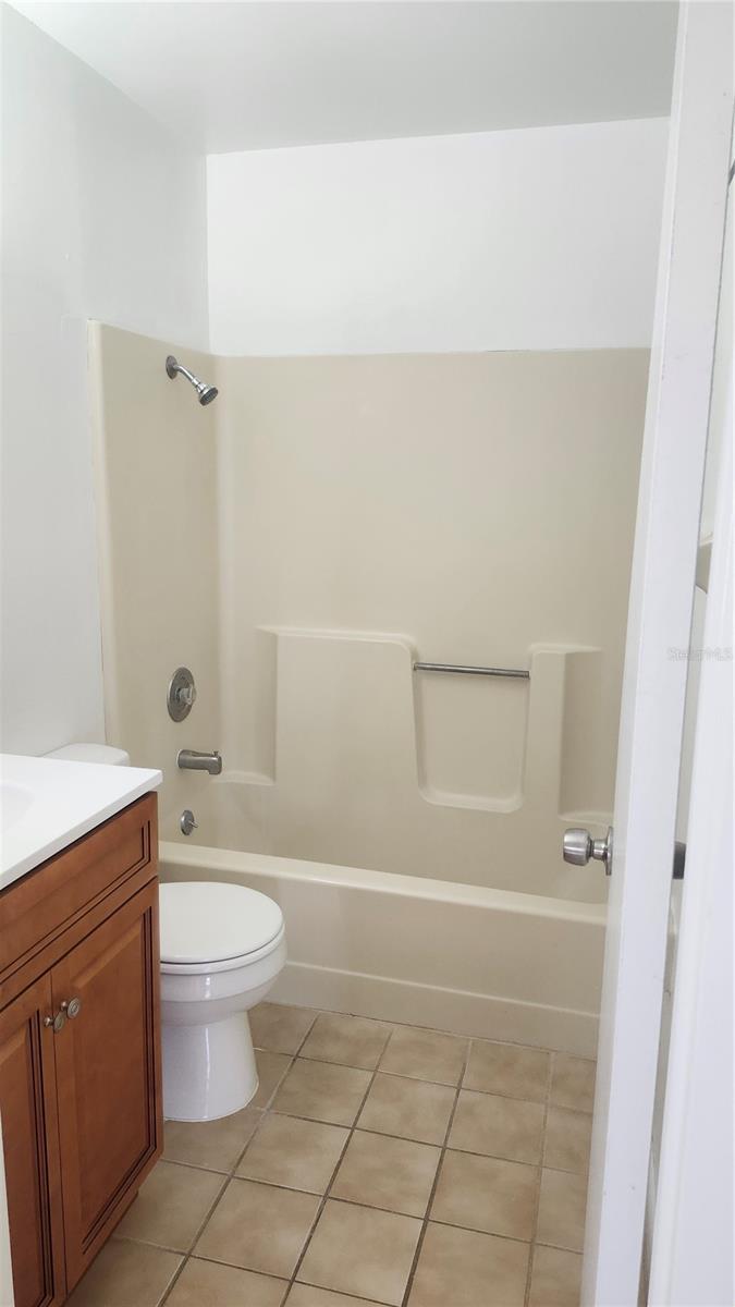 DELTONA LAKES UNIT 36 - Residential Lease