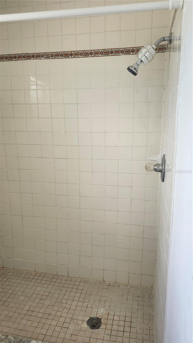 DELTONA LAKES UNIT 36 - Residential Lease