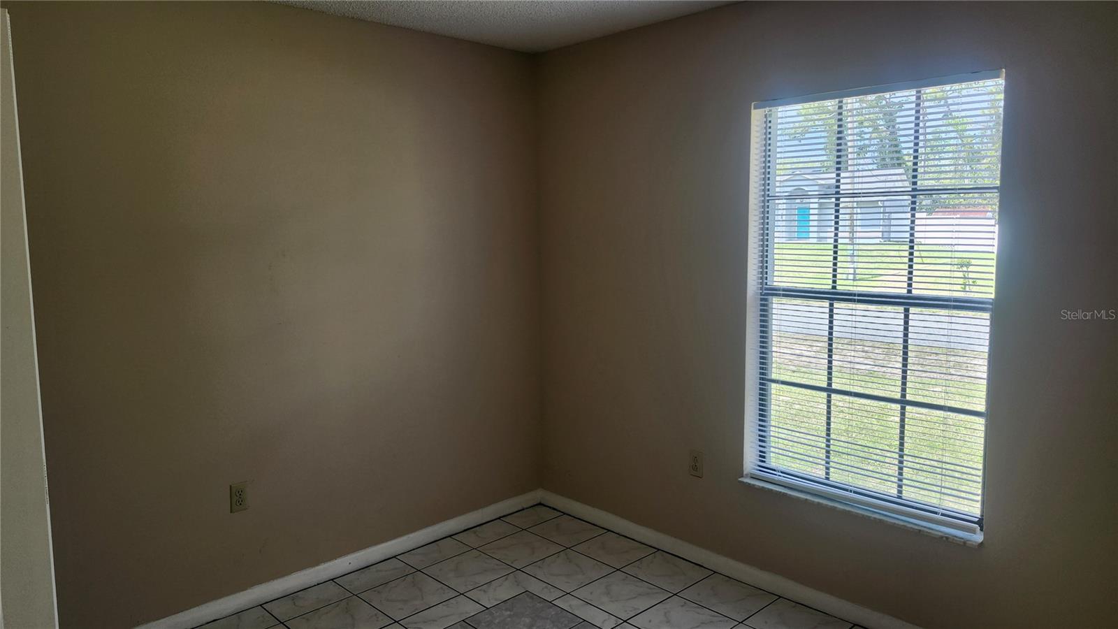 DELTONA LAKES UNIT 36 - Residential Lease