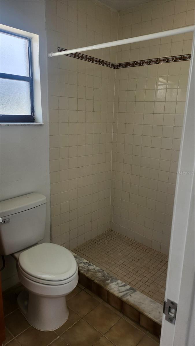 DELTONA LAKES UNIT 36 - Residential Lease