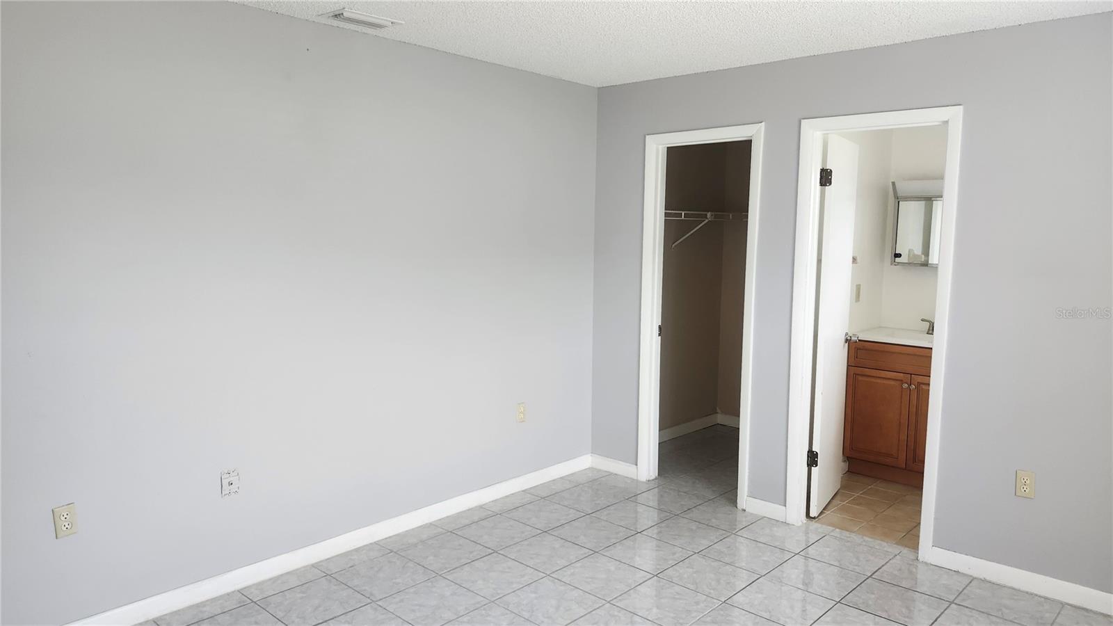 DELTONA LAKES UNIT 36 - Residential Lease