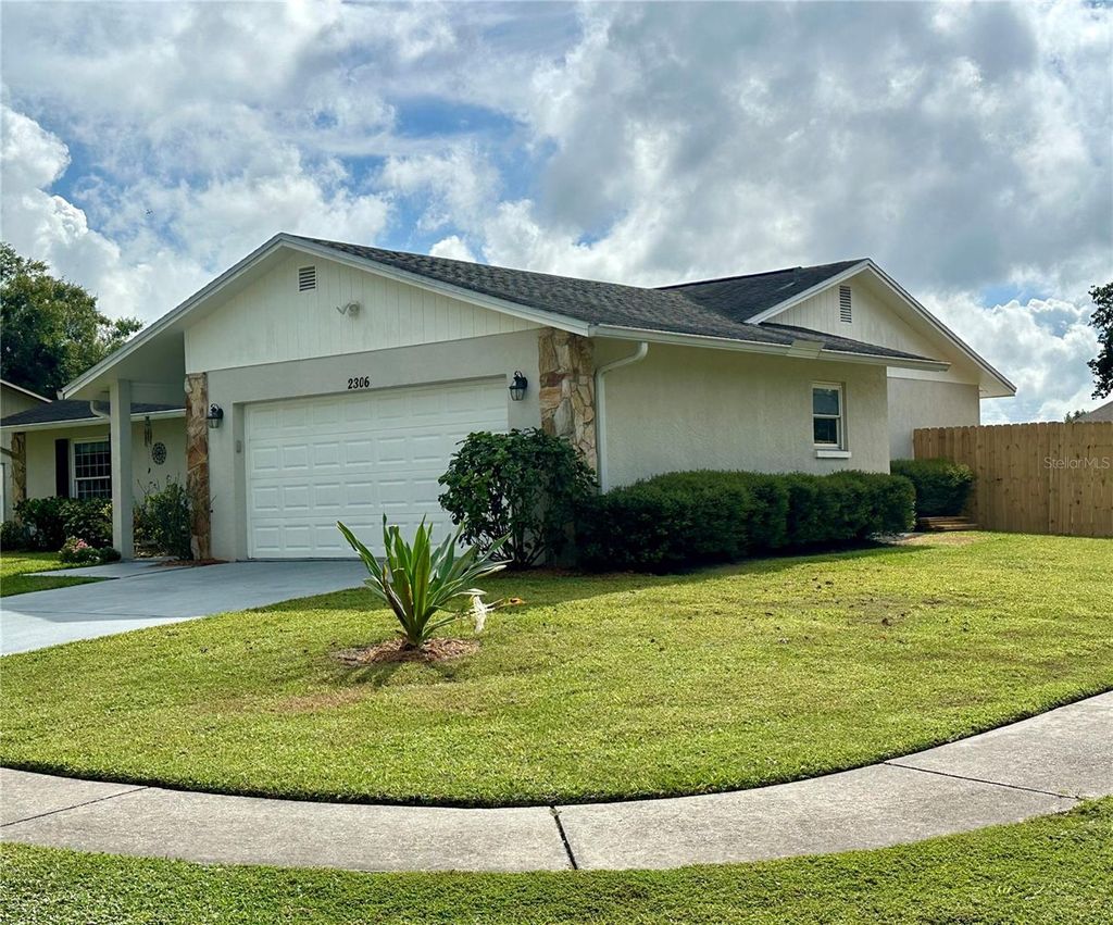 Photo of 2306 Gatewood Street, Plant City, FL 33563 (MLS # TB8436004)
