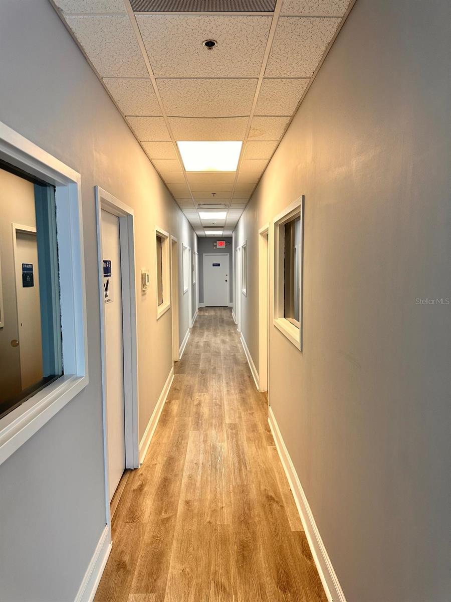 STARPOINTE 02 SERVICE CENTER - Commercial Lease