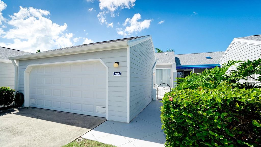 Photo of 508 Woodstork Circle, Bradenton, FL 34209 (MLS # A4628003)