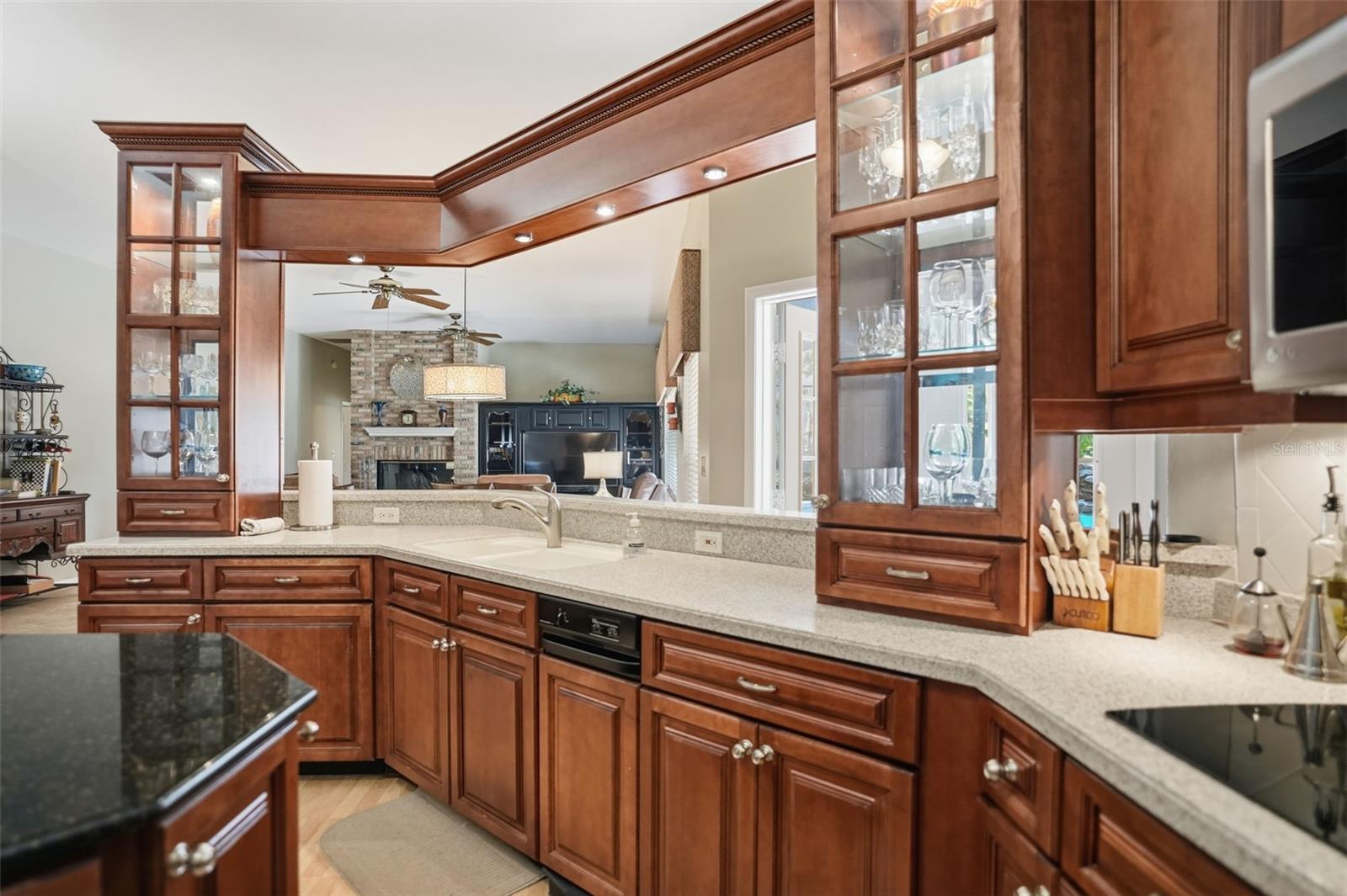 LAKE IN THE WOODS PH V - Residential