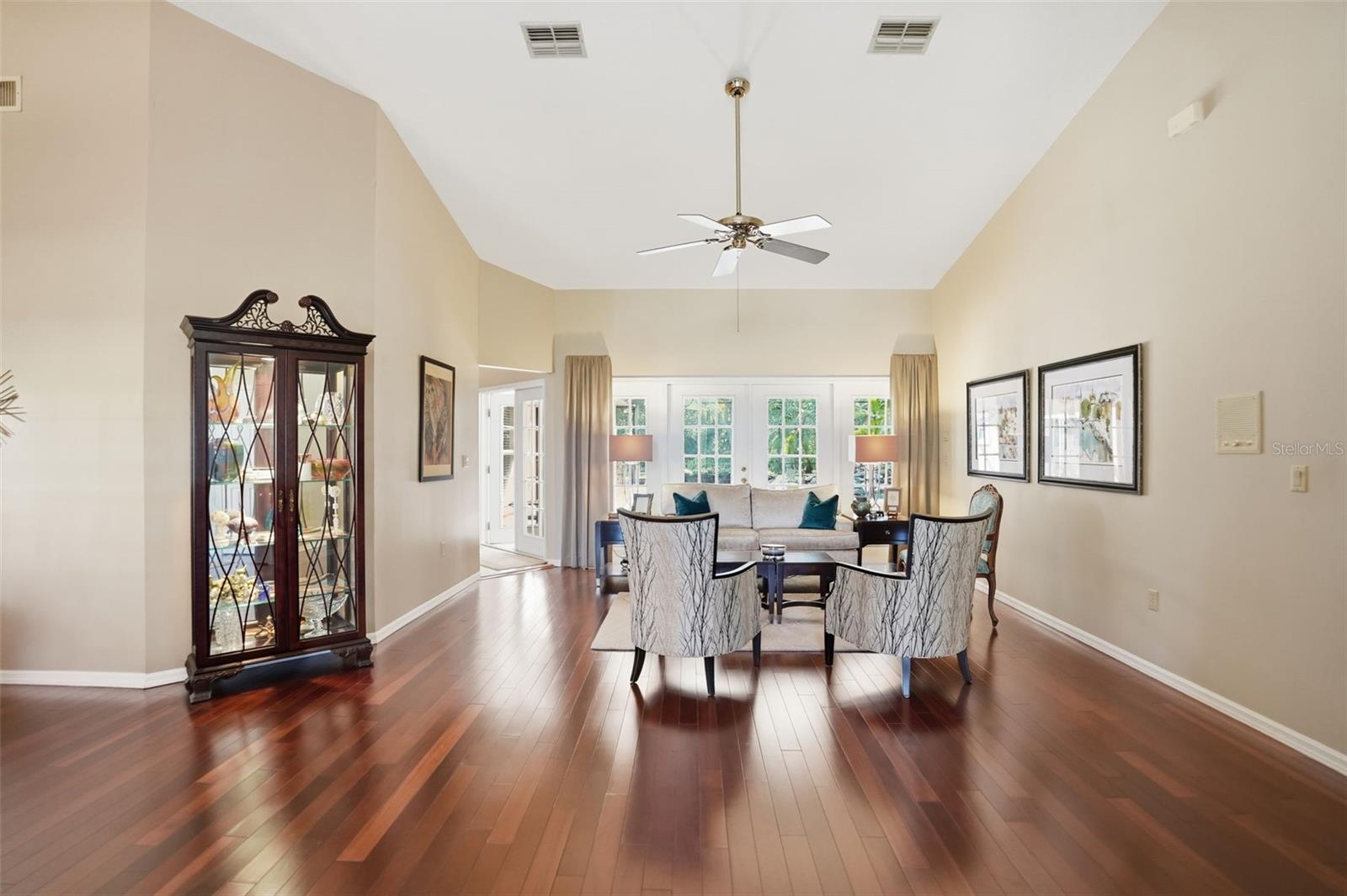 LAKE IN THE WOODS PH V - Residential