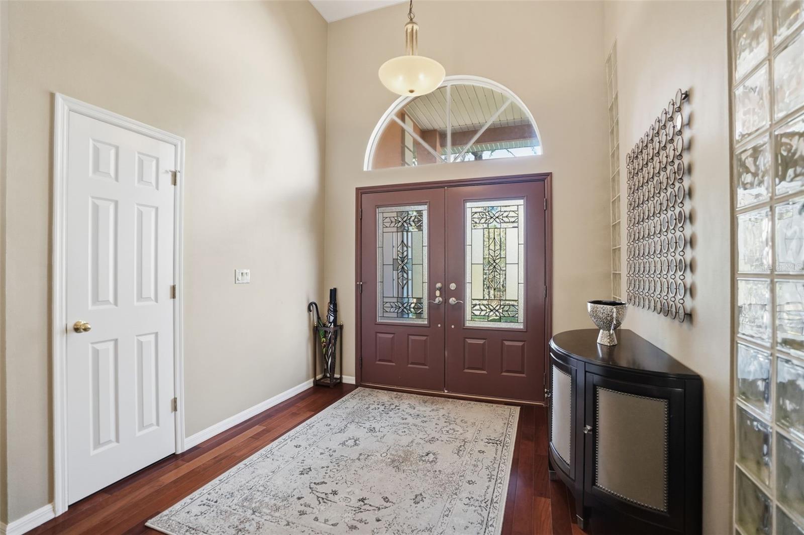 LAKE IN THE WOODS PH V - Residential