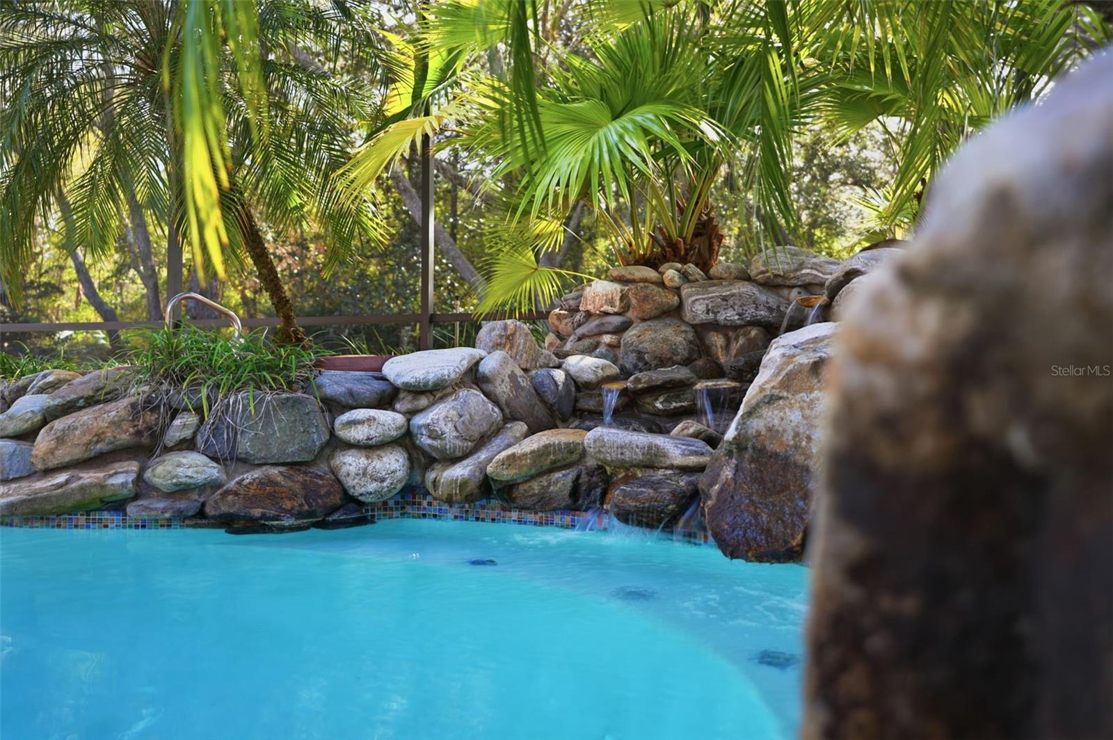 LAKE IN THE WOODS PH V - Residential