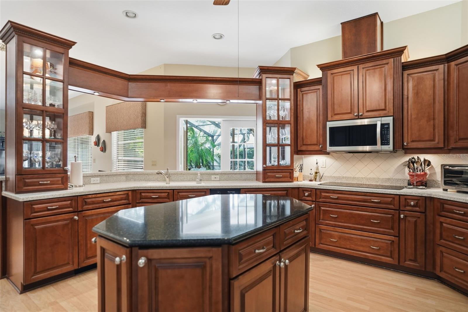 LAKE IN THE WOODS PH V - Residential