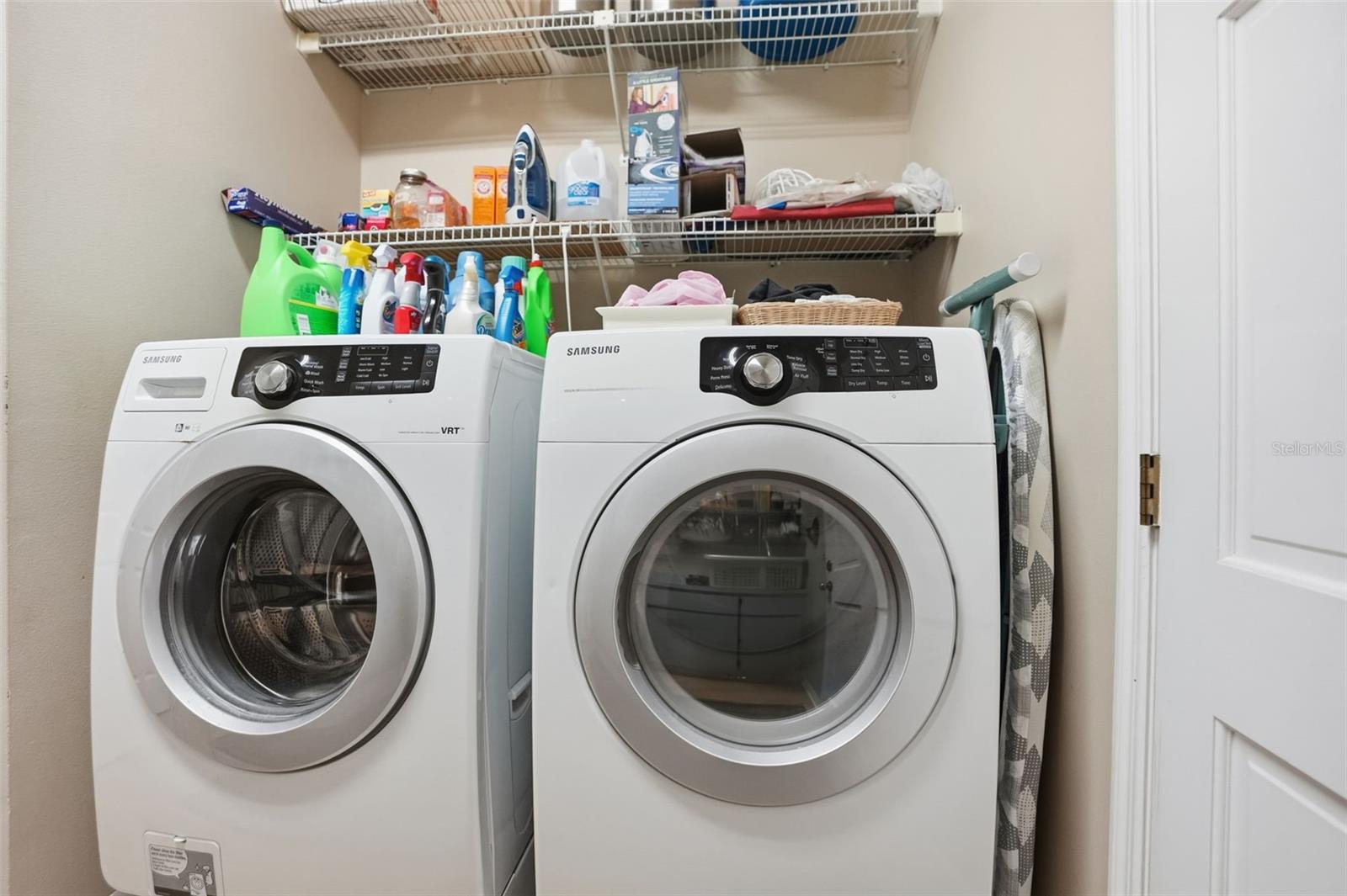 LAKE IN THE WOODS PH V - Residential