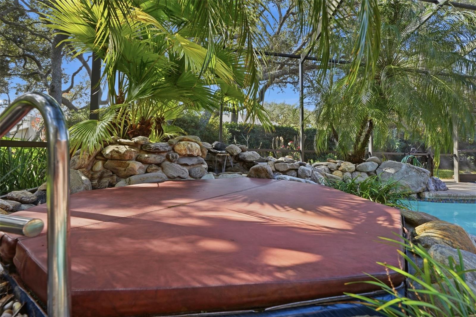 LAKE IN THE WOODS PH V - Residential