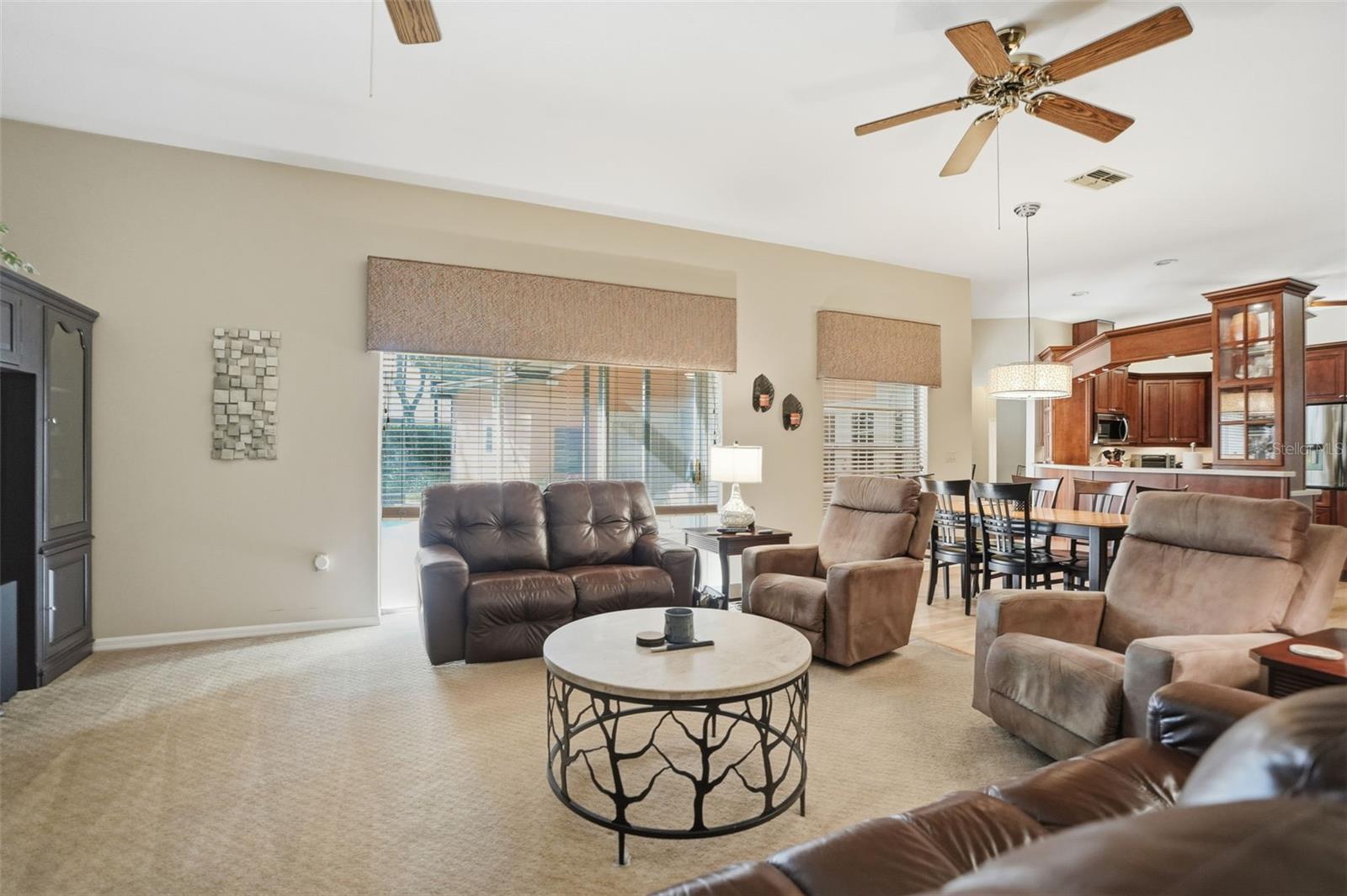 LAKE IN THE WOODS PH V - Residential